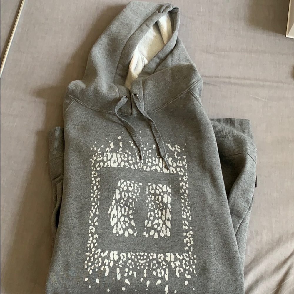 Armada long hoodie
